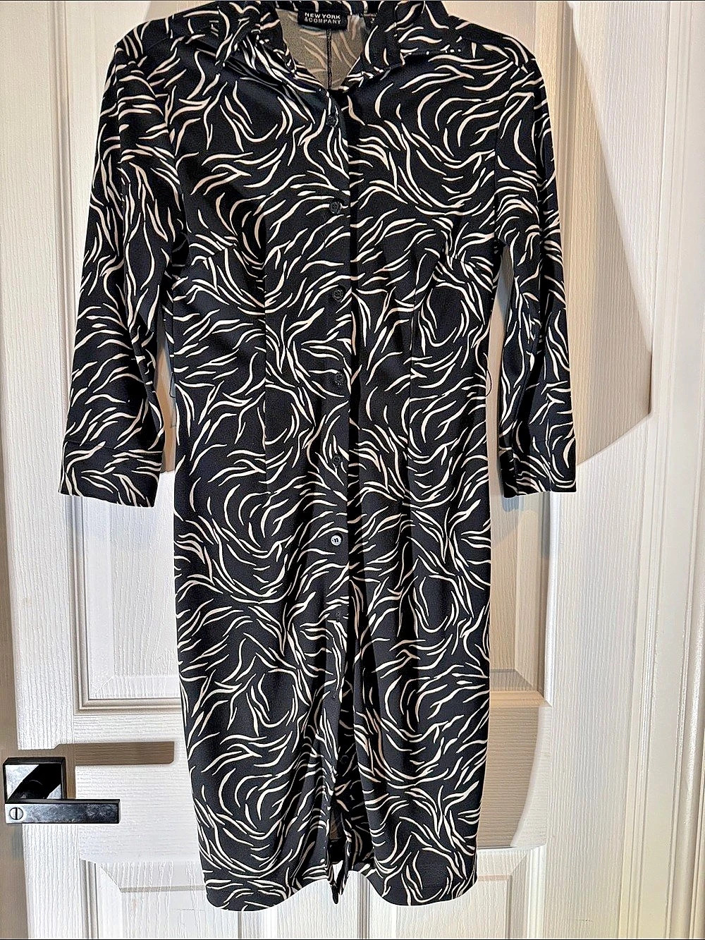 New York & Company Abstract Print Midi Dress in Black & Cream